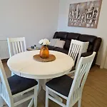 G Apartment *