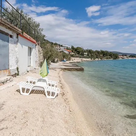 G * Trogir